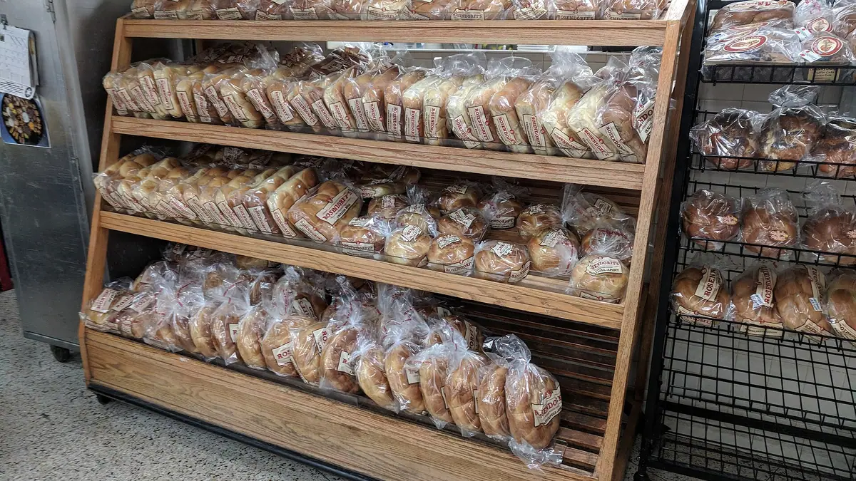 Oxfords – bakery in Sturminster Newton town centre